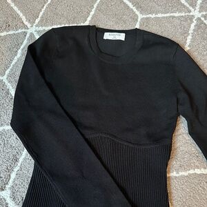 Aritizia Babaton sculpt knit sweater